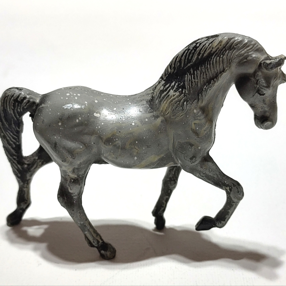 Durham Industries 1976 vintage metal miniature horse